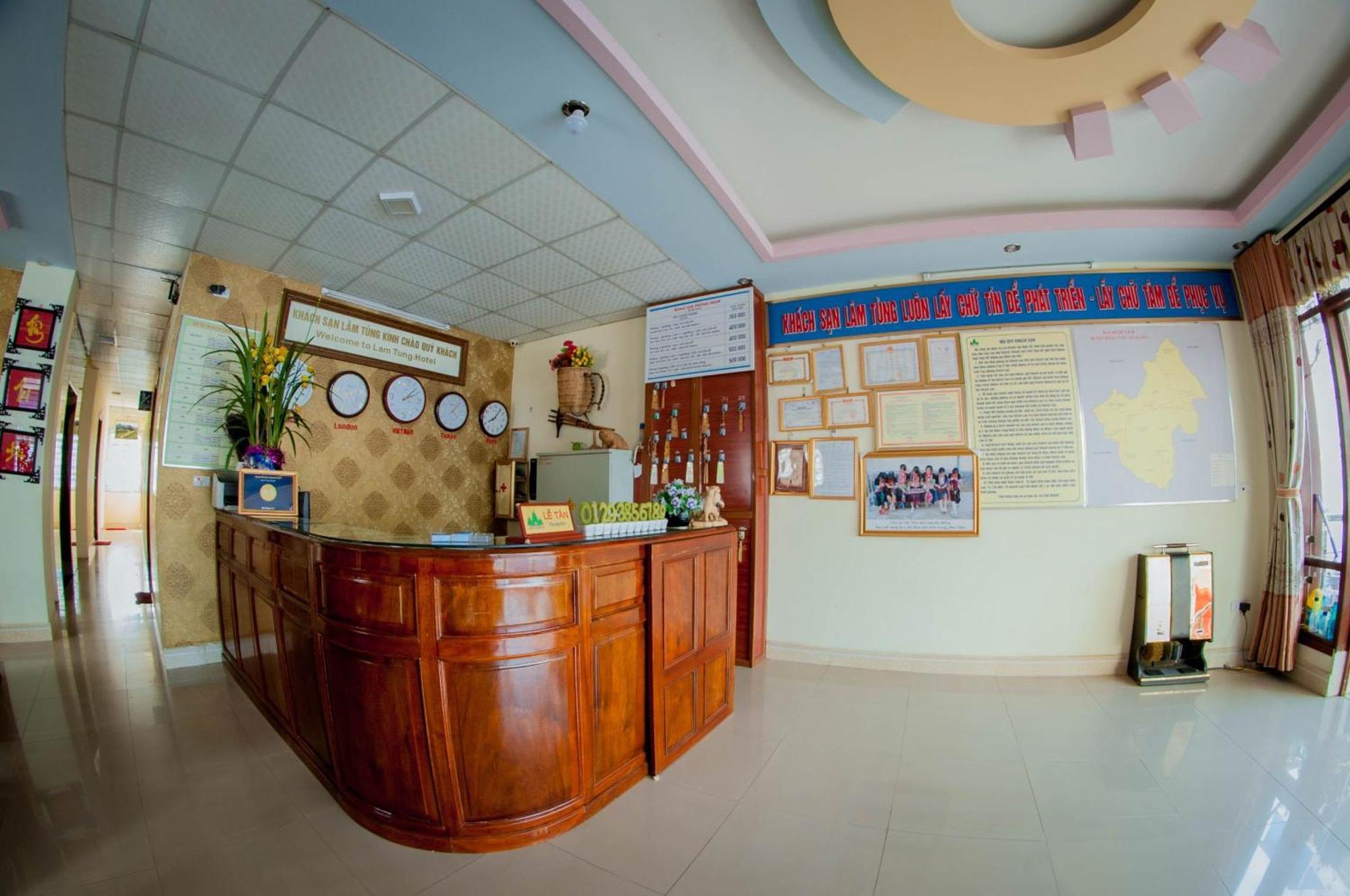 Lam Tung Hotel Dong Van - By Bay Luxury Ngoại thất bức ảnh